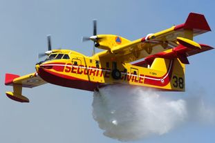 Canadair : bombardier 415 "superscooper"