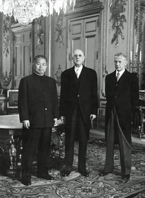 Etablissement de relations diplomatiques entre la France et la Chine
