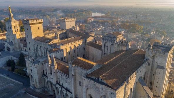Une visite virtuelle de la chapelle de Benoît XII dans le Palais des Papes à Avignon